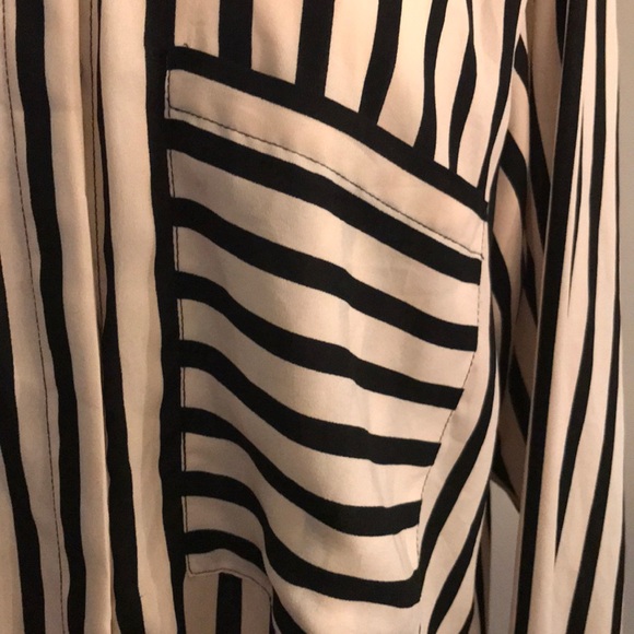 Zara black and cream button down with pockets - Picture 3 of 4